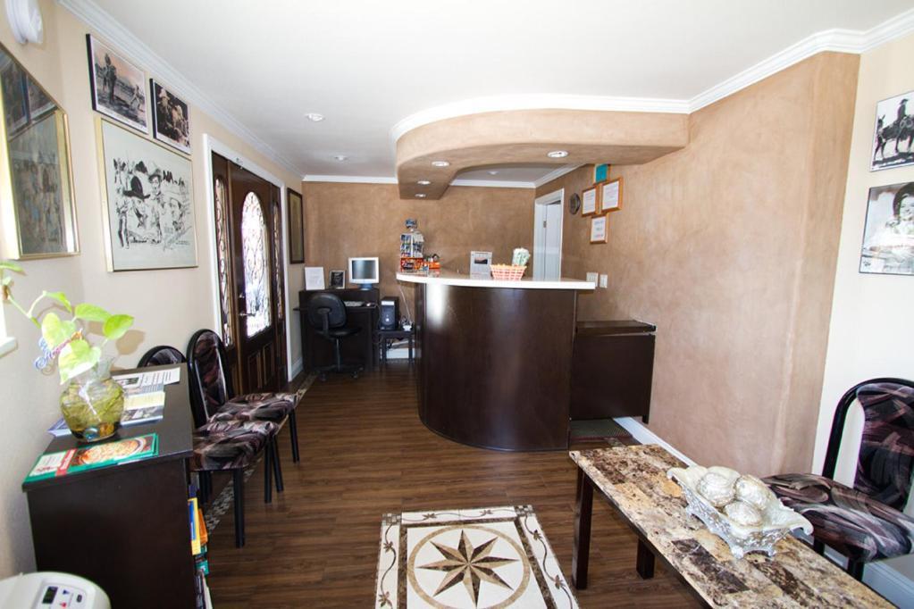Trails Motel Lone Pine Extérieur photo
