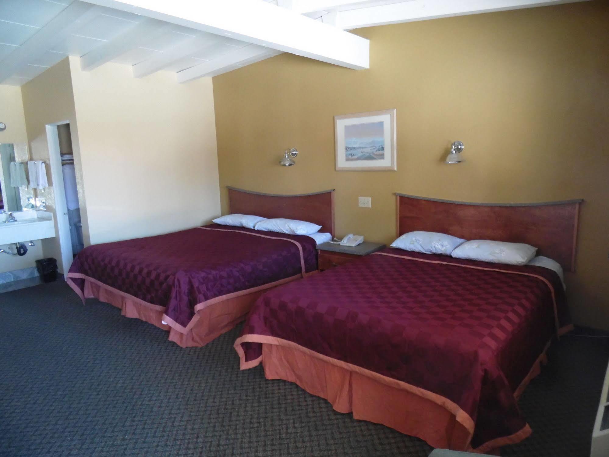 Trails Motel Lone Pine Extérieur photo