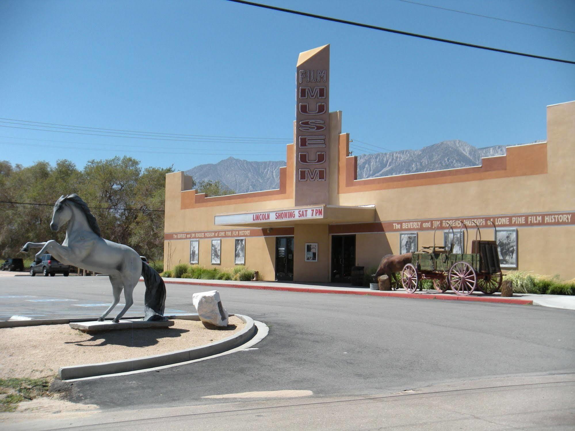 Trails Motel Lone Pine Extérieur photo